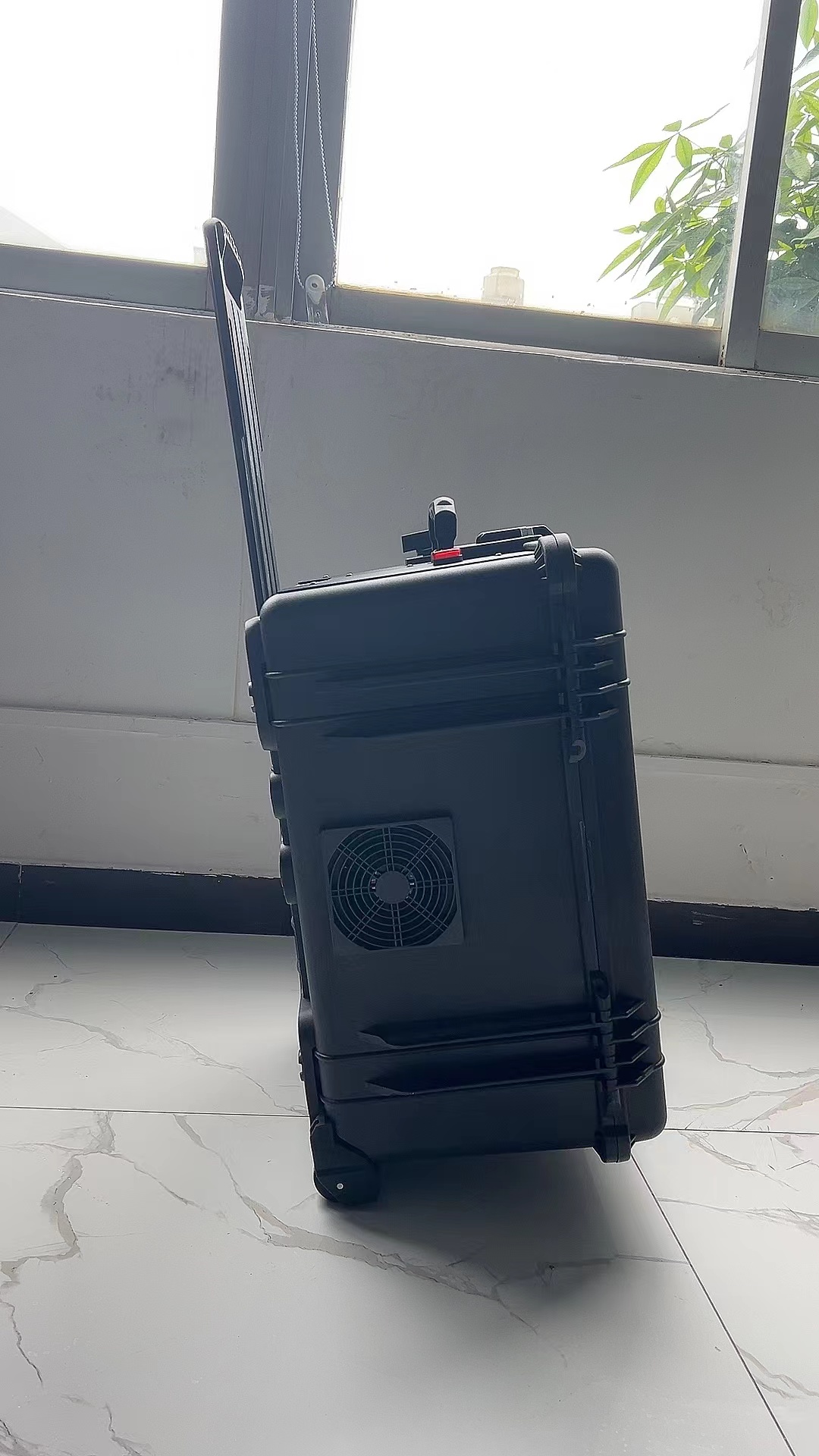 邵东手拉箱型移动通信干扰器
